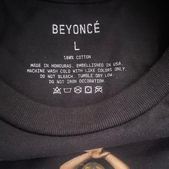 COPY - Beyonce Pose/box 2 renaissance act i shirt/cd combo - Picture 2 of 8